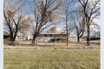 208 Powers Avenue N, Alden, MN 56009 - Photo 32