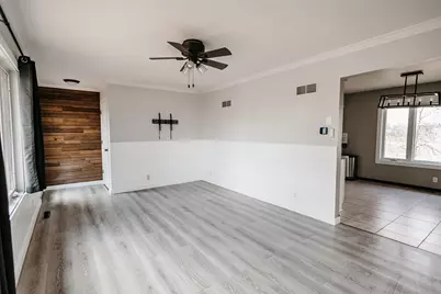 208 Powers Avenue N, Alden, MN 56009 - Photo 16