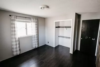 208 Powers Avenue N, Alden, MN 56009 - Photo 6