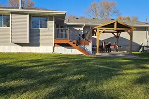 686 Wheaton Ave, Roseville, MN 55113 - Photo 28