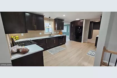 686 Wheaton Avenue, Roseville, MN 55113 - Photo 1