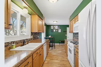 8605 Ivywood Avenue S, Cottage Grove, MN 55016 - Photo 12