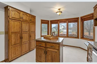 9213 Yates Bay N, Brooklyn Park, MN 55443 - Photo 22