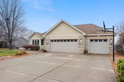 9213 Yates Bay N, Brooklyn Park, MN 55443 - Photo 8