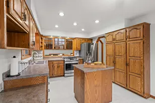 9213 Yates Bay N, Brooklyn Park, MN 55443 - Photo 24