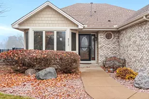 9213 Yates Bay N, Brooklyn Park, MN 55443 - Photo 12