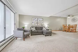 1690 Hwy 36 W, Roseville, MN 55113 - Photo 16