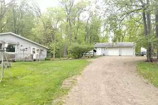 28153 E Hardwood Ln, Brook Park, MN 55007 - Photo 2