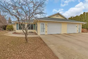 730 Alldon Park Dr, Paynesville, MN 56362 - Photo 1