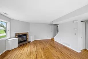 15964 Granada Ave, Apple Valley, MN 55124 - Photo 8