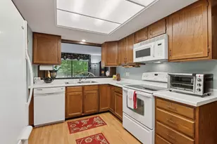 9600 Portland Ave S, Bloomington, MN 55420 - Photo 12