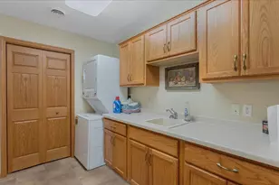 811 Westland St, New London, MN 56273 - Photo 36