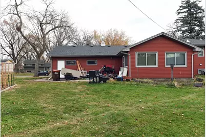 8078 Homestead Avenue S, Cottage Grove, MN 55016 - Photo 2