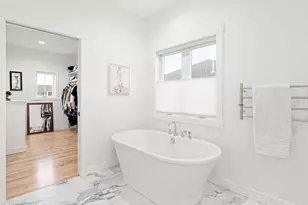 1007 28th St SW, Austin, MN 55912 - Photo 36