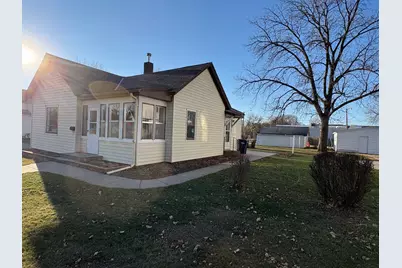 320 13th Street S, Benson, MN 56215 - Photo 2