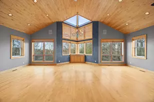 1560 Bluff Creek Dr, Chanhassen, MN 55318 - Photo 32