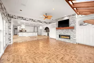 1560 Bluff Creek Dr, Chanhassen, MN 55318 - Photo 20