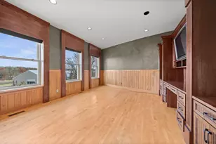 1560 Bluff Creek Dr, Chanhassen, MN 55318 - Photo 34