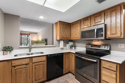 20 Windsor Lane #304A, New Brighton, MN 55112 - Photo 8