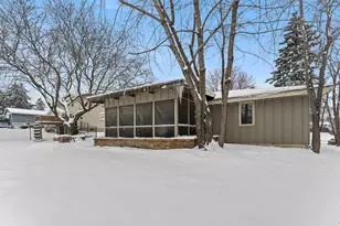4317 W 98th St, Bloomington, MN 55437 - Photo 32