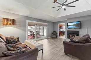 4317 W 98th St, Bloomington, MN 55437 - Photo 12