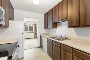 4482 Victoria St N, Shoreview, MN 55126 - Photo 10