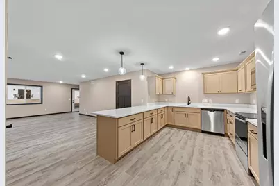 3200 Noble Drive, Mankato, MN 56001 - Photo 6