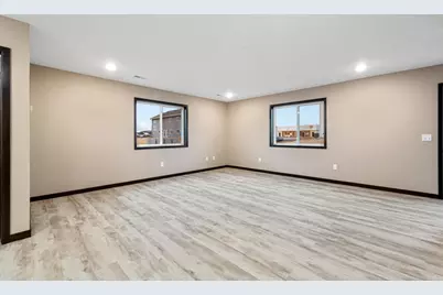 3200 Noble Drive, Mankato, MN 56001 - Photo 14