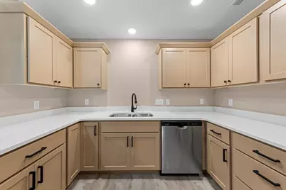 3200 Noble Drive, Mankato, MN 56001 - Photo 10