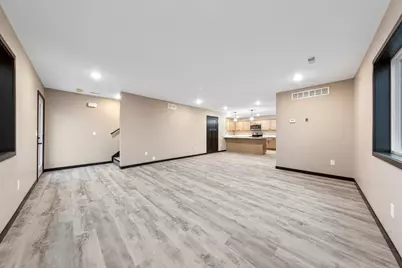 3200 Noble Drive, Mankato, MN 56001 - Photo 16