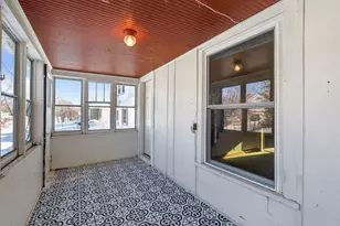 274 Wyoming St E, Saint Paul, MN 55107 - Photo 4