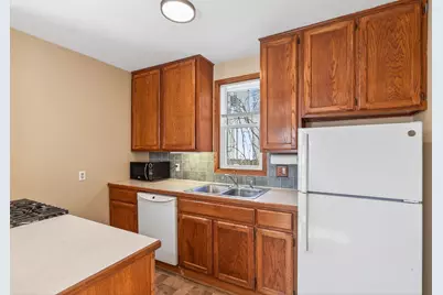 274 Wyoming Street E, Saint Paul, MN 55107 - Photo 14