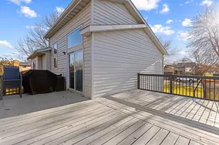 2918 Village Green Dr, Moorhead, MN 56560 - Photo 36