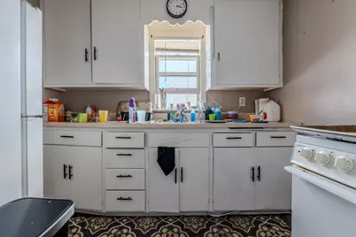 817 9th Street S, Fargo,  58103 - Photo 16