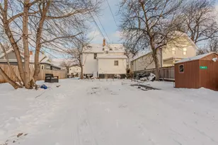 817 9th St S, Fargo,  58103 - Photo 6