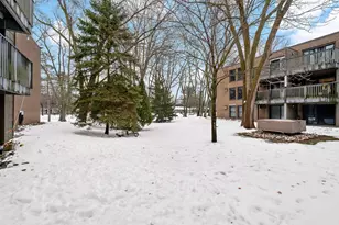 2800 Hamline Ave N, Roseville, MN 55113 - Photo 4