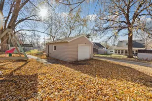 611 Ulstad Ave, Albert Lea, MN 56007 - Photo 6