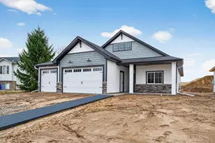 1219 Honeysuckle Ln, Cambridge, MN 55008 - Photo 1