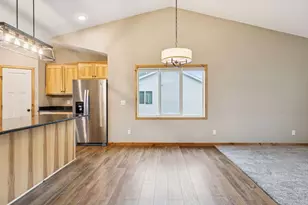 2113 21st Ave S, Lino Lakes, MN 55038 - Photo 10