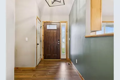 2113 21st Avenue S, Lino Lakes, MN 55038 - Photo 2