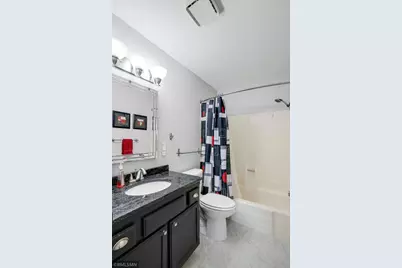 1011 41st Avenue NE #306, Columbia Heights, MN 55421 - Photo 8