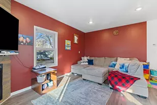 305 N Craig St, Janesville, MN 56048 - Photo 16