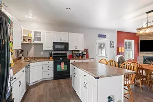 305 N Craig St, Janesville, MN 56048 - Photo 20