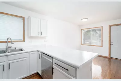 936 Thomas Avenue, Saint Paul, MN 55104 - Photo 20