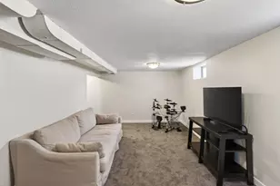 2067 Mesabi Ave, North Saint Paul, MN 55109 - Photo 28