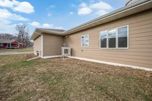 1965 Norway Ave, Windom, MN 56101 - Photo 38