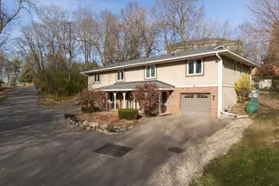 3115 County Road 101 S, Minnetonka, MN 55391 - Photo 2