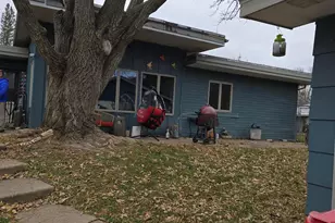 137 Burnside Ave N, Red Wing, MN 55066 - Photo 2