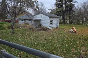 137 Burnside Ave N, Red Wing, MN 55066 - Photo 4