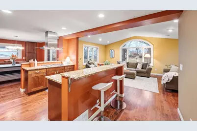 2545 Cavell Avenue N, Golden Valley, MN 55427 - Photo 14